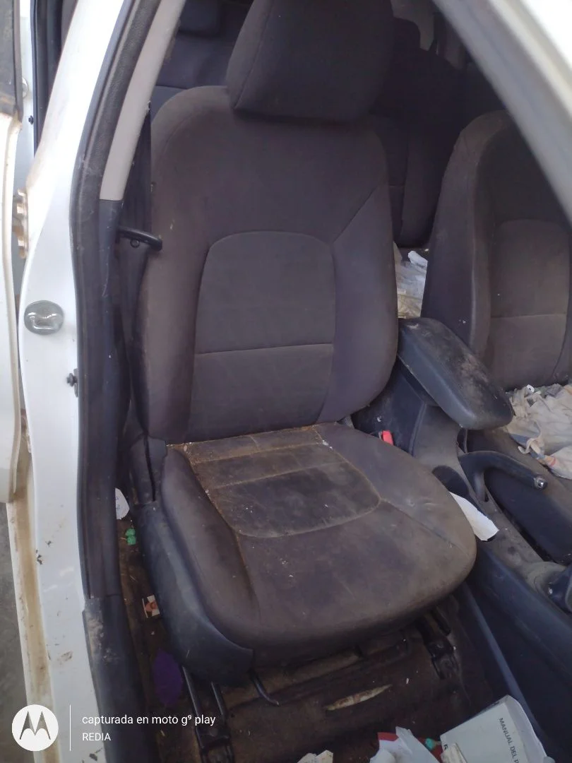 Foto de ASIENTO DELANTERO DERECHO KIA RIO (UB) 1.2 CAT (86 CV / 63 KW)