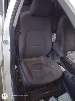 Foto de ASIENTO DELANTERO DERECHO KIA RIO (UB) 1.2 CAT (86 CV / 63 KW)