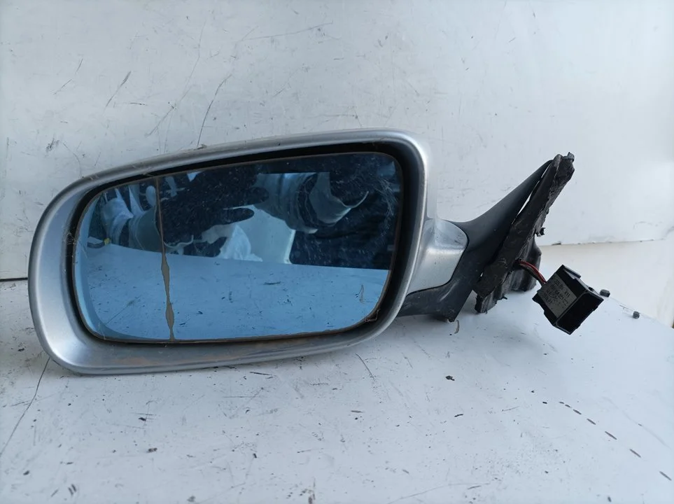 Foto de RETROVISOR IZQUIERDO AUDI A4 BERLINA (B5) 1.8 20V Turbo (150 CV / 110 KW) referencia 857543