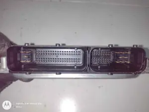 Foto de CENTRALITA MOTOR UCE VOLKSWAGEN PASSAT BERLINA (3B3) referencia 038906019KD foto 3
