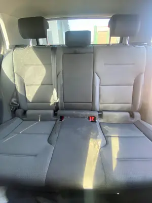 Foto de ASIENTO TRASERO MEDIO VOLKSWAGEN GOLF VII (5G1/BE1) 1.4 16V TSI (122 CV / 90 KW)