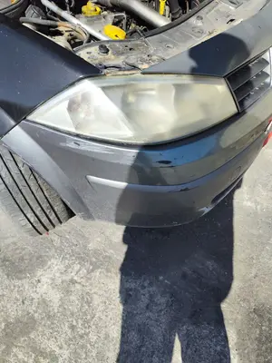 Foto de FARO DERECHO RENAULT MEGANE II BERLINA 5P 1.5 dCi Diesel (101 CV / 74 KW) referencia 260108053R foto 3