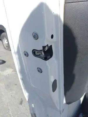 Foto de CERRADURA PUERTA DELANTERA IZQUIERDA FIAT DUCATO 3 MAXI FURGÓN TS 35 (295) 2.3 JTD CAT (131 CV / 96 KW)