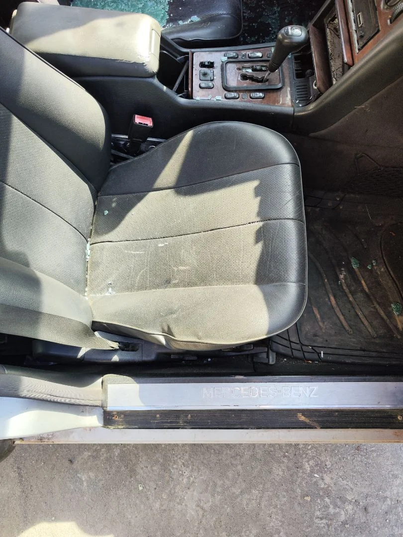 Foto de ASIENTO DELANTERO DERECHO MERCEDES-BENZ CLASE E (BM 210) BERLINA 2.2 CDI CAT (143 CV / 105 KW)