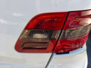 Foto de PILOTO TRASERO DERECHO INTERIOR MERCEDES-BENZ CLASE B (BM 245) 2.0 CDI CAT (109 CV / 80 KW) referencia A1698201664
