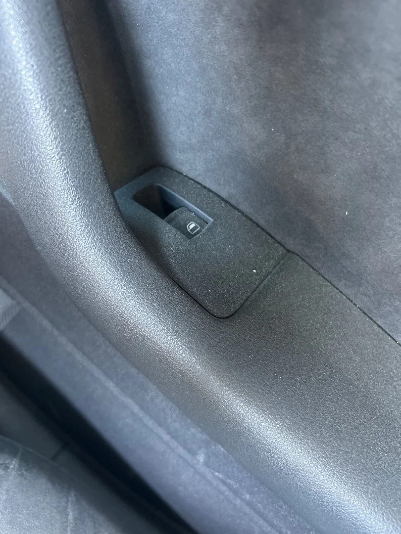 Foto de MANDO ELEVALUNAS TRASERO DERECHO AUDI A3 SPORTBACK (8PA) 2.0 16V TFSI (200 CV / 147 KW)