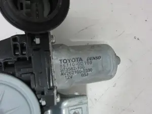 Foto de ELEVALUNAS DELANTERO DERECHO TOYOTA AURIS (E15) 1.4 Turbodiesel CAT (90 CV / 66 KW) referencia 857100D100
