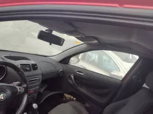 Foto de ASIDERO TECHO TRASERO DERECHO ALFA ROMEO 147 (190) 1.6 16V CAT (105 CV / 77 KW) referencia 0735292799