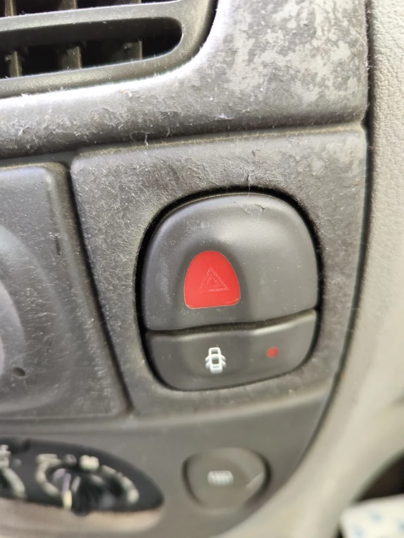 Foto de WARNING RENAULT SCENIC I (JA...) 1.9 dCi Diesel CAT (102 CV / 75 KW)