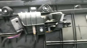 Foto de MANETA INTERIOR DELANTERA IZQUIERDA AUDI A4 AVANT (8E) 1.9 TDI (131 CV / 96 KW) referencia 8E1837019G FKZ foto 4