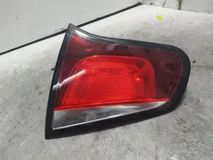 Foto de PILOTO TRASERO DERECHO INTERIOR CITROEN C3 1.6 16V (120 CV / 88 KW) referencia 9803934280