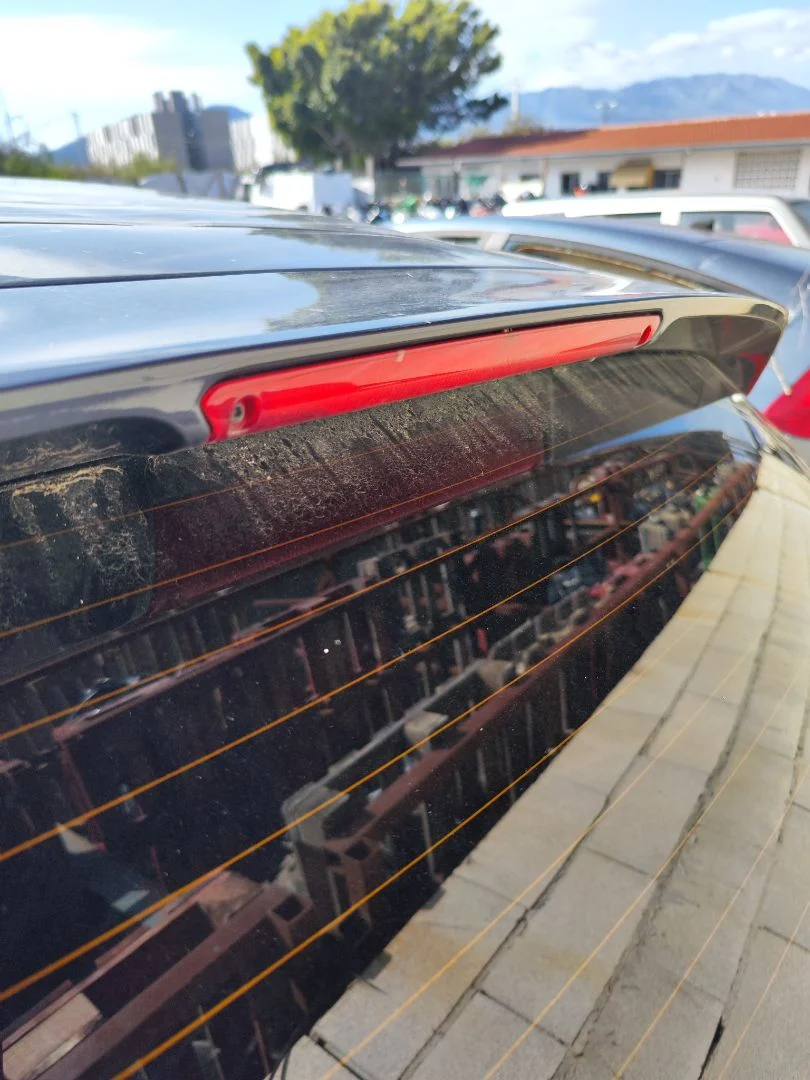 Foto de LUZ CENTRAL DE FRENO FORD FIESTA (CNN) 1.5 TDCi CAT (75 CV / 55 KW) referencia 2085739