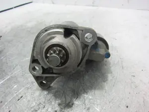 Foto de MOTOR ARRANQUE VOLKSWAGEN GOLF IV BERLINA (1J1)(10.1997) 1.6 16V (105 CV / 77 KW) referencia 0001121006 foto 1