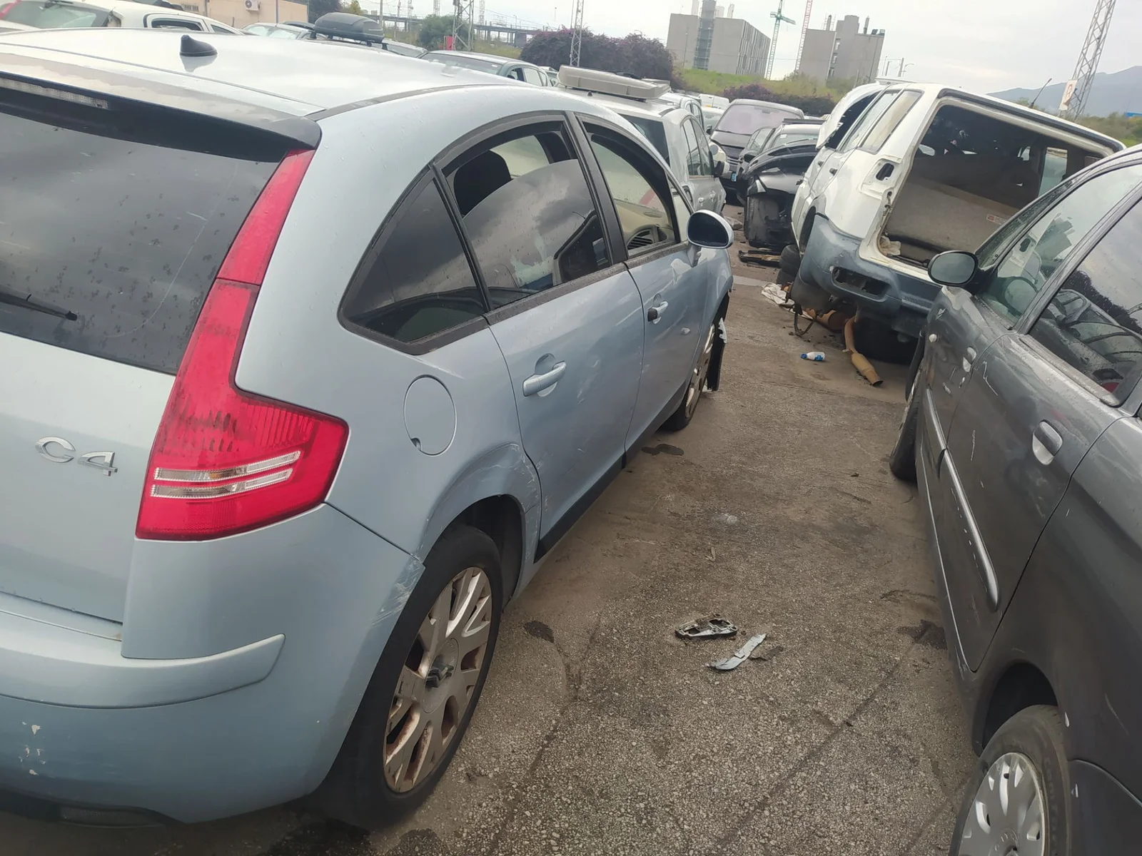 Foto de LUNA CUSTODIA TRASERA DERECHA CITROEN C4 BERLINA 1.6 16V CAT (NFU / TU5JP4) (109 CV / 80 KW)