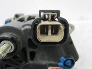 Foto de ALTERNADOR HYUNDAI ACCENT (LC) 1.3 CAT (84 CV / 62 KW) referencia 3730022650 foto 2