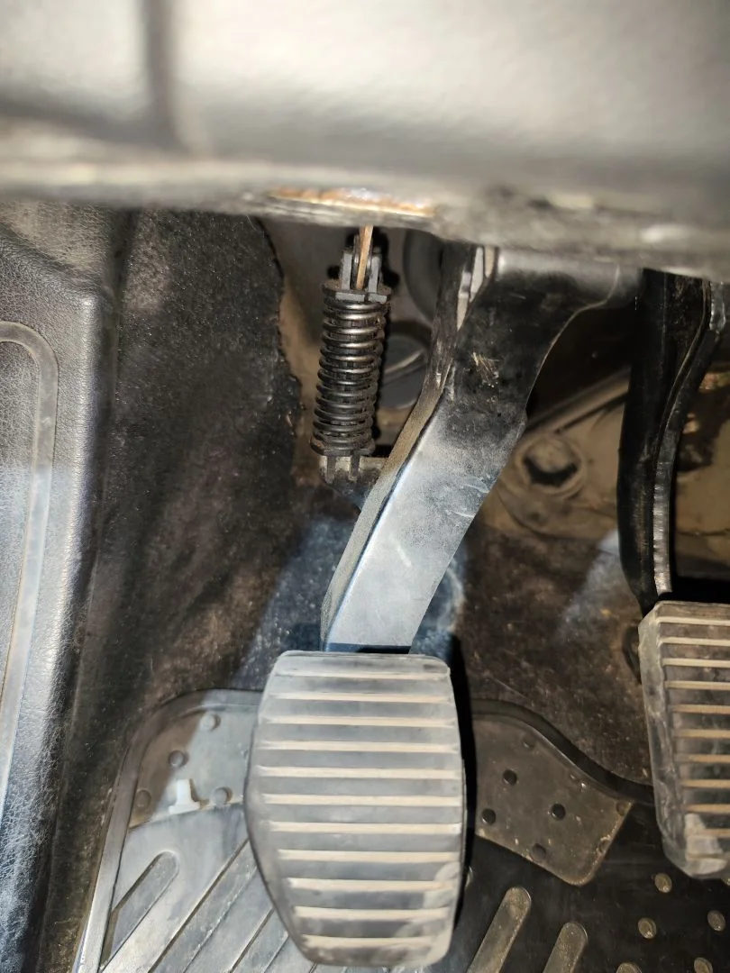 Foto de PEDAL EMBRAGUE PEUGEOT 308 SW 1.6 HDi FAP CAT (9HZ / DV6TED4) (109 CV / 80 KW) referencia 9676728880