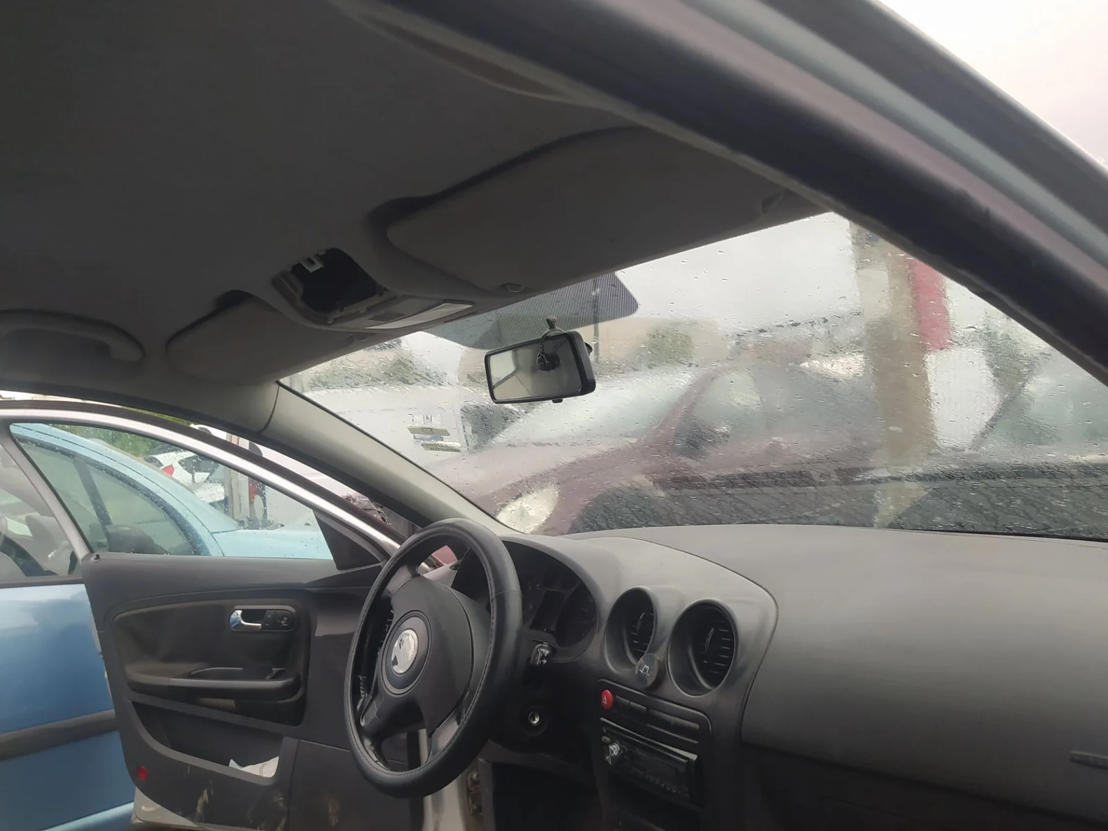 Foto de TECHO INTERIOR SEAT CORDOBA BERLINA (6L2) 1.4 16V (101 CV / 74 KW) referencia 6L5867501CLW60