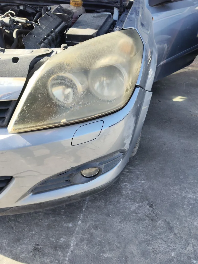 Foto de FARO IZQUIERDO OPEL ASTRA H GTC 1.7 16V CDTI (101 CV / 74 KW)