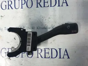 Foto de MANDO LIMPIA FORD GALAXY (VY) referencia 4B0953503F foto 1