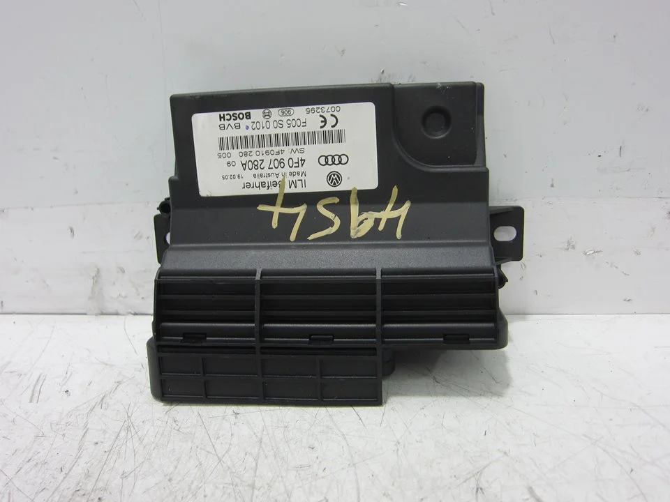 Foto de MODULO ELECTRONICO AUDI A6 BERLINA (4F2) 4.2 V8 40V (335 CV / 246 KW) referencia F005S00102
