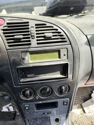 Foto de CONSOLA CENTRAL CITROEN XSARA COUPE 2.0 HDi CAT (RHY / DW10TD) (90 CV / 66 KW)