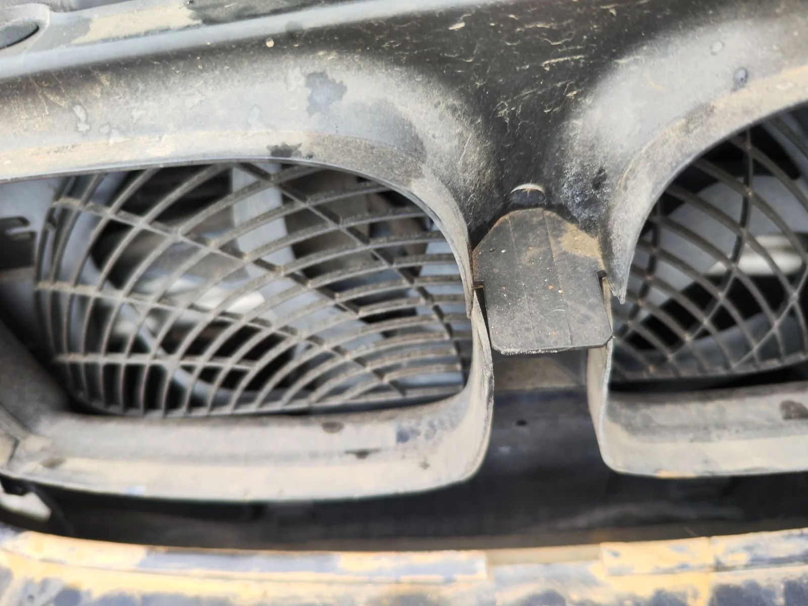 Foto de INTERCOOLER BMW SERIE 5 BERLINA (E39) 3.0 24V Turbodiesel CAT (193 CV / 142 KW)