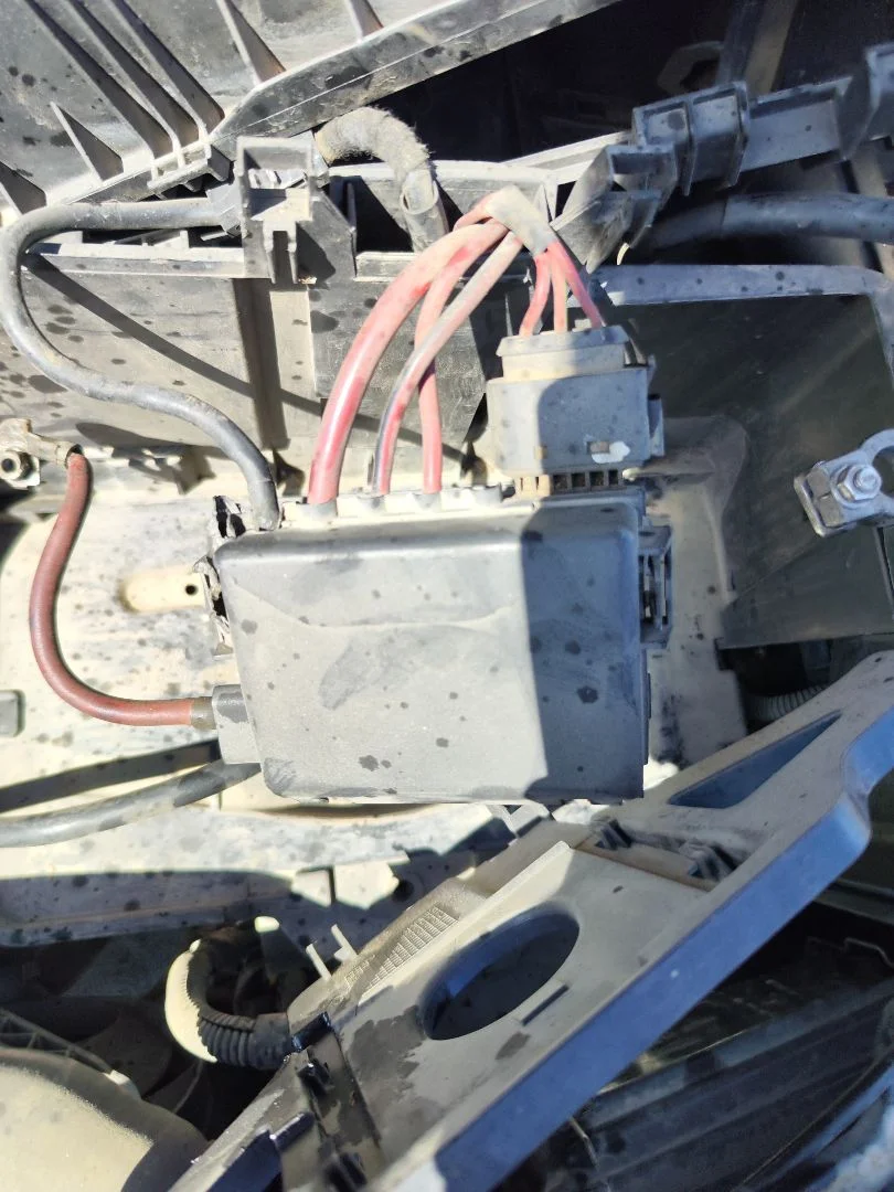 Foto de CAJA RELES / FUSIBLES SEAT LEON (1M1) 1.9 TDI (90 CV / 66 KW)