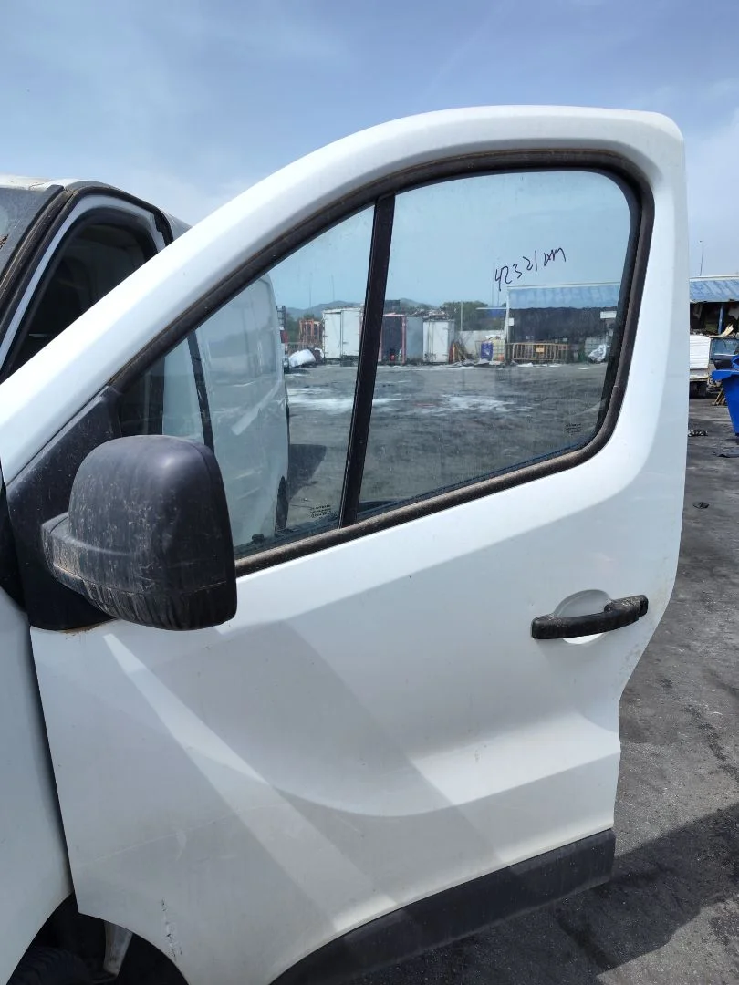 Foto de LUNA DELANTERA IZQUIERDA FIAT TALENTO FURGÓN (296) 2.0 Turbodiesel Ecojet (119 CV / 88 KW) referencia 6000618373