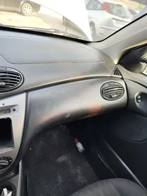 Foto de AIRBAG DELANTERO DERECHO FORD FOCUS FAMILIAR (CAK) 1.8 16V CAT (116 CV / 85 KW) referencia 1320578