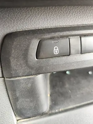 Foto de INTERRUPTOR FIAT SCUDO (506) FURGON 1.5 (100 CV / 75 KW)