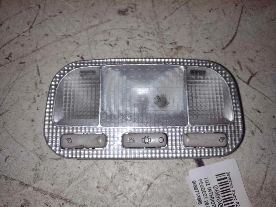 Foto de LUZ INTERIOR PEUGEOT 207 CC CABRIO-COUPÉ 1.6 16V (120 CV / 88 KW) referencia 9680713880