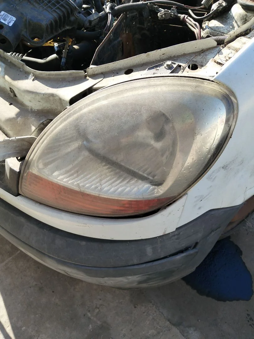 Foto de FARO IZQUIERDO RENAULT KANGOO I (F/KC0) 1.5 dCi Diesel (82 CV / 60 KW)