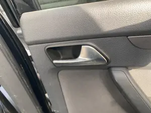 Foto de MANETA INTERIOR TRASERA DERECHA VOLKSWAGEN TOURAN (1T3) 1.6 TDI DPF (105 CV / 77 KW)