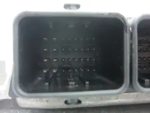 Foto de CENTRALITA MOTOR UCE PEUGEOT 307 (S1)(04.2001) 1.6 16V CAT (109 CV / 80 KW) referencia 9638765680 foto 3