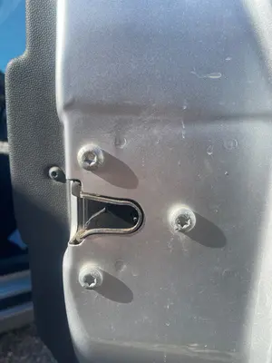 Foto de CERRADURA PUERTA DELANTERA DERECHA OPEL ZAFIRA B 1.9 CDTI (120 CV / 88 KW) referencia 13210749