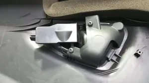Foto de MANETA INTERIOR TRASERA DERECHA SEAT IBIZA (6P1) 1.0 (75 CV / 55 KW) referencia 6J4839114 foto 2