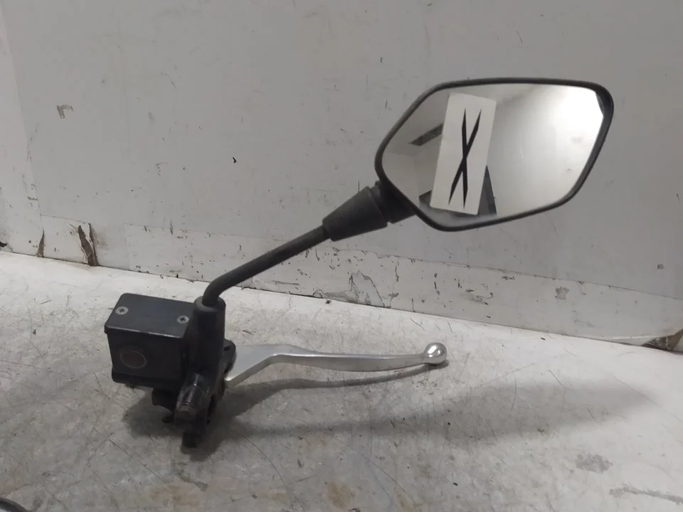 Foto de RETROVISOR IZQUIERDO HONDA PCX 125 125 cm3 - 9 kW (12 CV / 9 KW) referencia E13009835