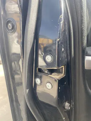 Foto de CERRADURA PUERTA DELANTERA IZQUIERDA SUZUKI GRAND VITARA (JB/JT) 2.0 16V CAT (140 CV / 103 KW) referencia 82250-65J16-000