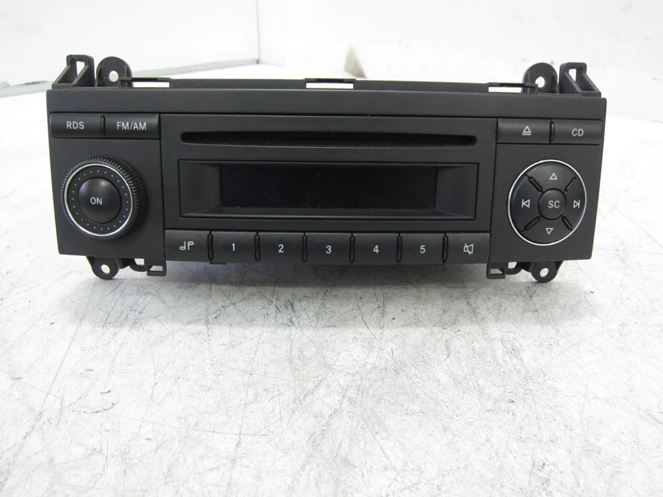 Foto de SISTEMA AUDIO / RADIO CD MERCEDES-BENZ CLASE B (BM 245) referencia BE9012