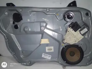Foto de ELEVALUNAS DELANTERO IZQUIERDO SEAT IBIZA (6L1) 1.4 TDI (80 CV / 59 KW) referencia 6L4837751
