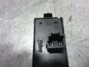 Foto de WARNING RENAULT MEGANE III BERLINA 5P 1.5 dCi Diesel (106 CV / 78 KW) referencia 8200214896 foto 3