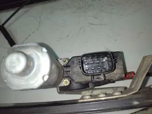 Foto de ELEVALUNAS DELANTERO DERECHO FORD MONDEO TURNIER (GE) 2.0 TDCi CAT (131 CV / 96 KW) referencia 0130821771 foto 4