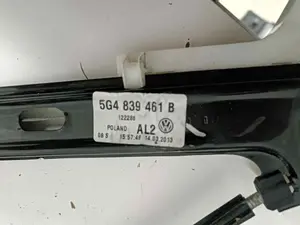 Foto de ELEVALUNAS TRASERO IZQUIERDO VOLKSWAGEN GOLF VII VARIANT (BA5) referencia 5G4839461B foto 3