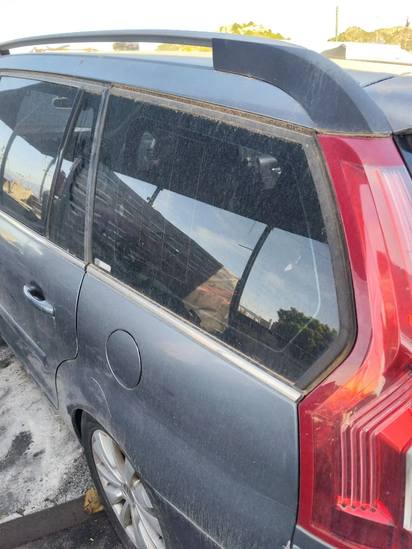 Foto de LUNA CUSTODIA TRASERA IZQUIERDA CITROEN GRAND C4 PICASSO 1.6 16V HDi FAP (109 CV / 80 KW)