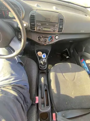 Foto de CONSOLA CENTRAL NISSAN MICRA (K12E) 1.2 CAT (65 CV / 48 KW)
