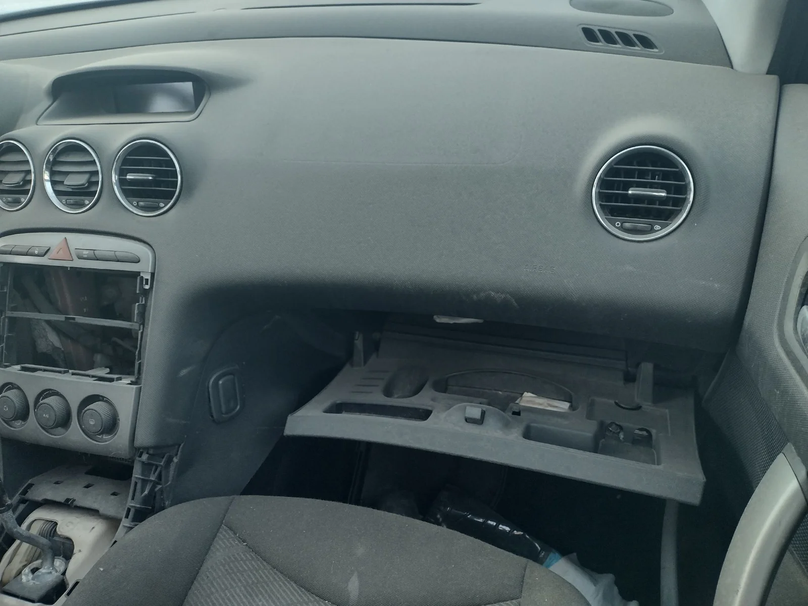Foto de VENTILADOR CALEFACCION PEUGEOT 308 1.6 16V HDi FAP (92 CV / 68 KW)