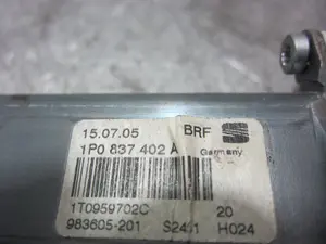 Foto de MOTOR ELEVALUNAS DELANTERO DERECHO SEAT LEON (1P1) 1.9 TDI (105 CV / 77 KW) referencia 1P0837402 foto 3