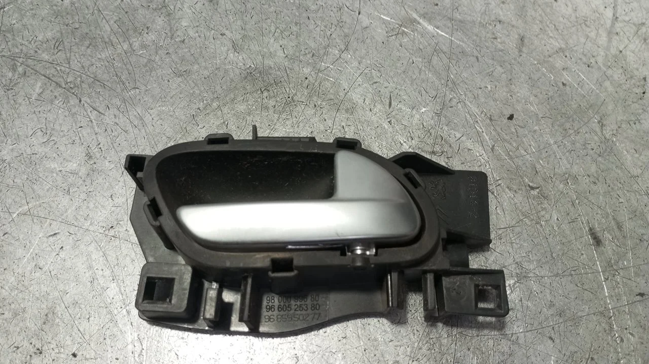 Foto de MANETA INTERIOR DELANTERA DERECHA PEUGEOT 508 SW 2.0 16V HDi FAP CAT (RHH / DW10CTED4) (163 CV / 120 KW) referencia 9800099680