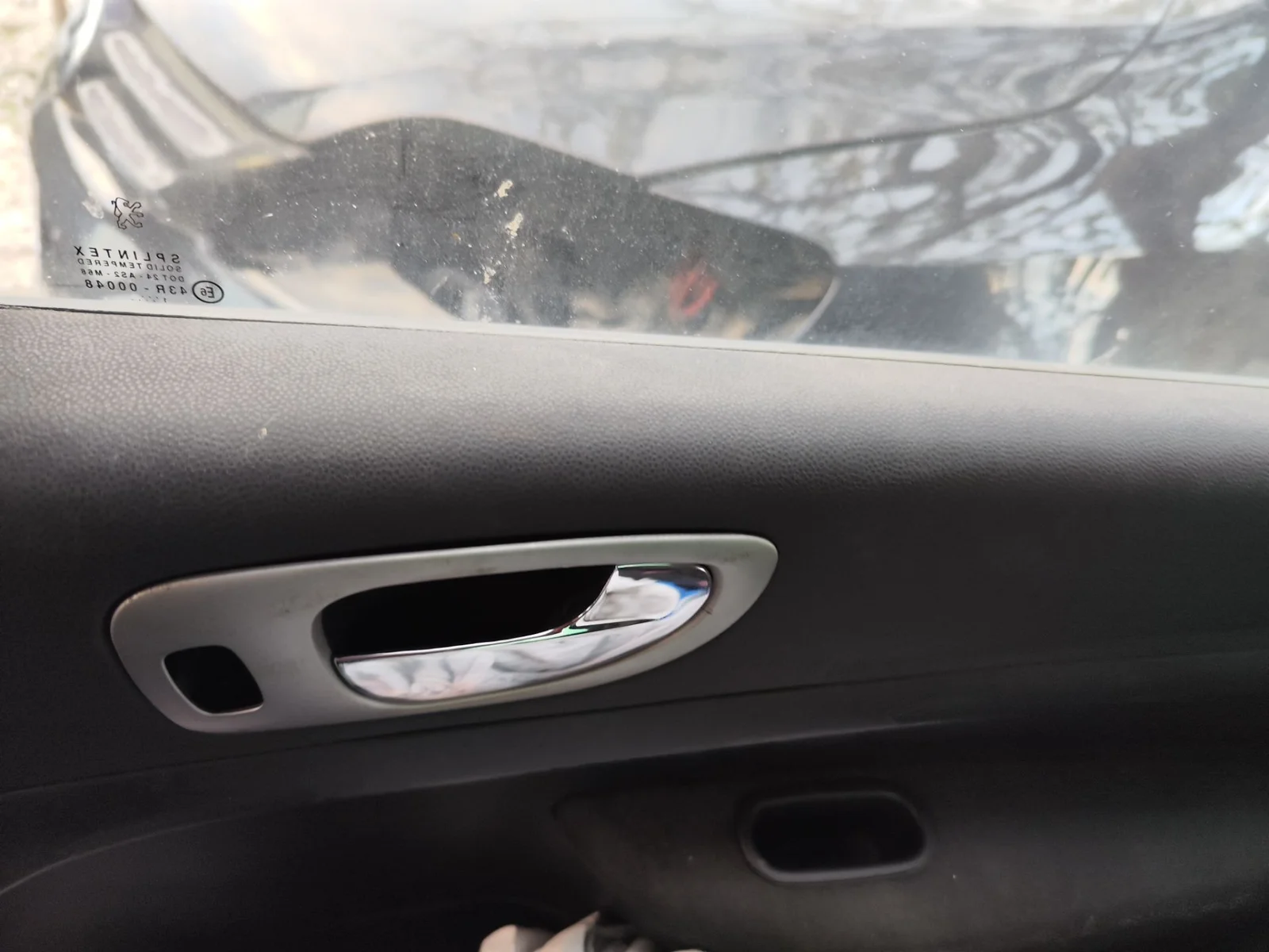 Foto de GUARNECIDO PUERTA TRASERA DERECHA PEUGEOT 307 (S1)(04.2001) 1.6 16V CAT (109 CV / 80 KW)
