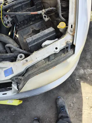 Foto de FARO IZQUIERDO OPEL VECTRA B BERLINA 2.0 DTI (101 CV / 74 KW) referencia 9193243 foto 2